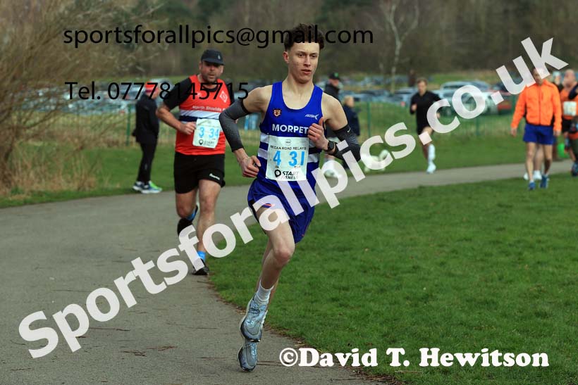 Senior and Veteran Men in the 2024 NECAA Road Relays Champs., Hetton Lyons Country Park, Hetton le Hole, County Durham. Photo: David T. Hewitson/Sports for All Pics